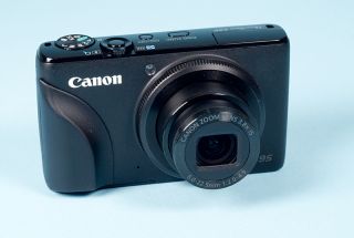 Canon PowerShot S95 with Custom Grip Extra Battery