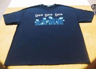 Dee Dee Dee Carlos Mencia XL T Shirt Comedian Comedy