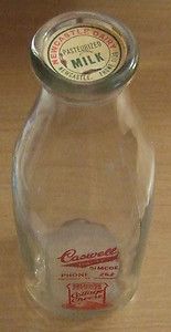 Caswell Dairy Simcoe on Phone 262 1 Quart Stencilled Milk Bottle 