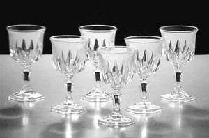 Cristal dArques/Durand CHAUMONT Cut Crystal Cordial Goblets Set