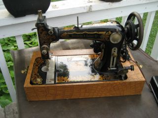 Strawbridge Clothier B Electric Sewing Machine