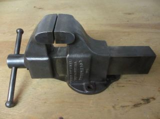 vintage columbian 504 bench vise a classic vise that has been restored