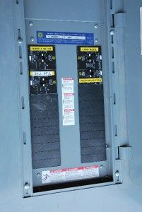 Square D Panelboard Panel Board with Breakers 200A 200 Amp 20 Amp 100