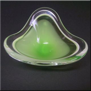 Flygsfors Coquille Glass Bowl by Paul Kedelv Signed 63