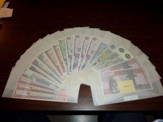 World Currency Collection 20 Notes UNC CV$162 50