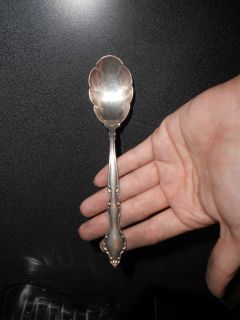 International Deep Silver Scalloped Teaspoon