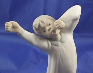 Lladro Boy Awakening Figurine No Box Mint Condition A10 Bisque