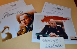 CHRISTOPHER WALKEN played MAX ZORIN in A VIEW TO A KILL and signed