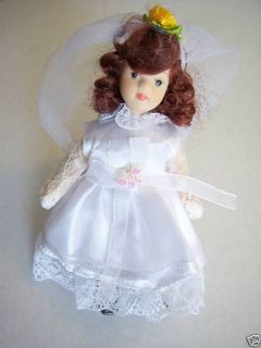 Collectible Porcelain Bride Doll Brown Hair