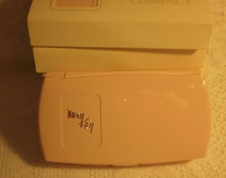 Mary Kay ~ Discontinued ~ vintage ~ RARE ~ PINK Lip & Eye Palette