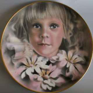  DECORATIVE PLATE EYES OF THE CHILD BY PETER FROMME DOUGLAS 22 5CM CIR