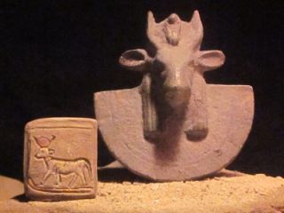 Egyptian art / sculpture   Apis bull aegis artifact replica & Hathor
