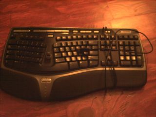 Microsoft Natural Ergonomic Keyboard 4000 Used
