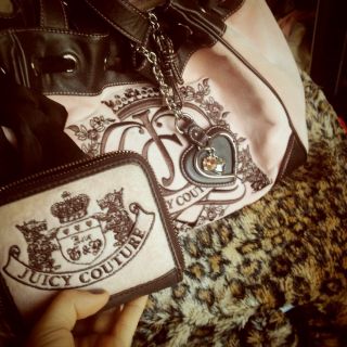 Authentic Juicy Couture Daydreamer Bag & matching Wallet in Excellent