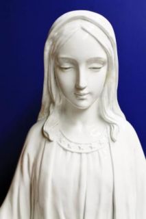 White Blessed Virgin Mary Indoor Outdoor Garden Statue