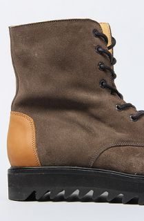 Caminando The 6 Inch Ripple Sole Suede Boot in Gris