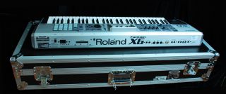 Roland Fantom x6 Synthesizer Keyboard with Pro Road Ready Case Nice No