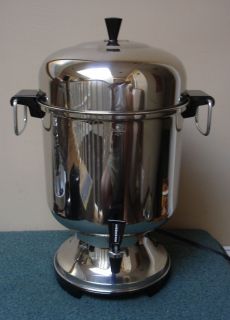 Farberware 18 to 55 Cup Coffee Urn model 155B Great Condition