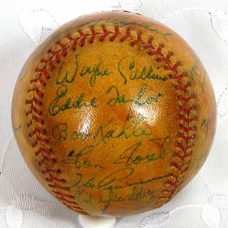 1946 Seattle Rainiers Pacific Coast League Team Signed Ball 29