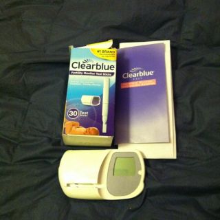 Clearblue Easy Fertility Monitor and 30 Day Supply of Fertility Test