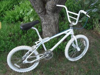 Hutch Trickstar Old School BMX Freestyle Bike 1987 White