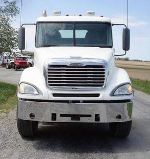 Freightliner Columbia Chrome Bumper 2004 and Earlier