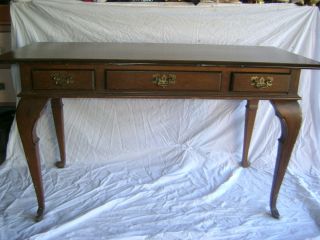  Drawer Desk /Library Table.SLIGH Furniture Co 48236 Mich PICKUP ONLY