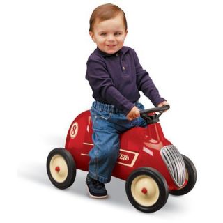 Radio Flyer Classic Ride on Car Little Red Roadster