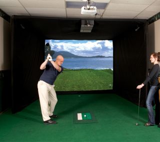 Golf Simulator Double Eagle Elite Plus 4 New HD Indoor Golf Simulator