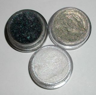 NATURAL MINERAL GLOW Black Silver Whit Smokey Eye Trio Mineral