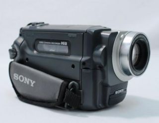 Working Sony CCDTRV108 Hi8 Camcorder w/ 2.5 LCD w/ Charger, Case