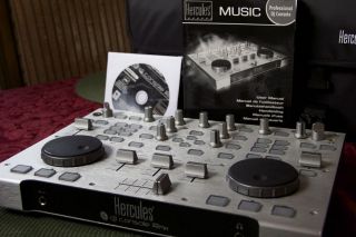 HERCULES RMX PROFESSIONAL DJ CONTROLLER. IMMACULATE CONDITION