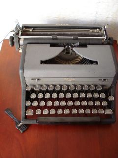 Vintage Black Royal Arrow Typewriter Tombstone Keys with Case