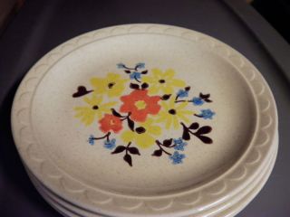 Homer Laughlin 1978 Dinner Plate Floral Yellow Orng Blu