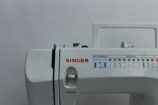 Singer Scholastic Sewing Machine w Foot Pedal Model 6510