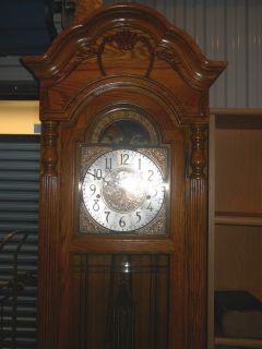 OAK Illuminated Heirloom Grandfather Clock   HOWARD MILLER ~ LOCAL P/U