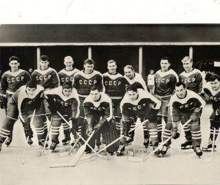 Russia 1959 Hockey Team Postcard CCCP Czech Tournament with Signatures