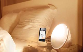 Philips HF3550/60 Iphone Controlled Wake Up Light with Colored Sunrise