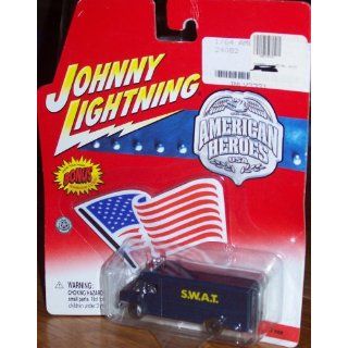Johnny Lightning AMERICAN HEROES S.W.A.T Toys & Games