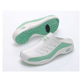 Oxypas Jade Slip on Nursing clog shoe, color Green, size