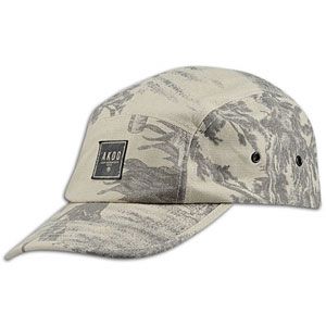 No outfit is complete without the Akoo Cascade Print Cap. This 100%