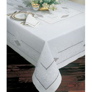 Sferra Brothers French Knot 70 x 126 Rect Tablecloth and