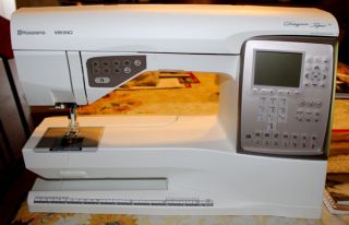 Husqvarna Viking Designer Topaz 30 Sewing Machine Embroidery