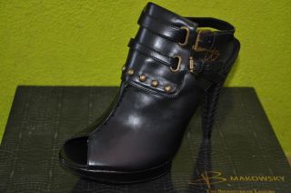 NWB B Makowsky Irene Platform Sandals Black Leather
