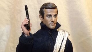 Kitbashed 007 James Bond Roger Moore 1 6 12 inch Action Figure DID