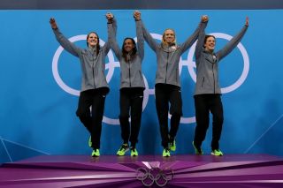 Nike 21st C Windrunner Olympic Supreme USA Jacket Hoodie Reflective 3M