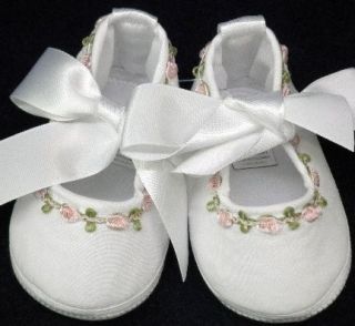 WillBeth Newborn Reborn Baby Girl Fancy Embroidered Crib Shoes New