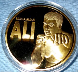  Ali Gold Coin Boxer The Greatest Rumble in the Jungle Joe Frazier Fist