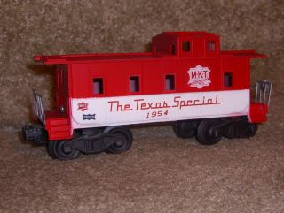 Lionel O Gauge Caboose in Texas Specail Custom Paint  