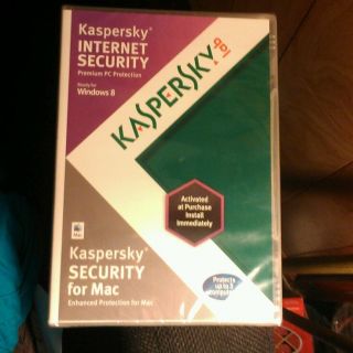 Kaspersky Internet Security 2012 Retail Pack 3 Users Free Upgrade to